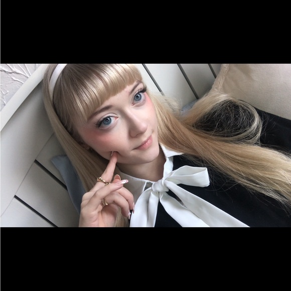 Black V-Neck Sweater Vest - Picture 3 of 5